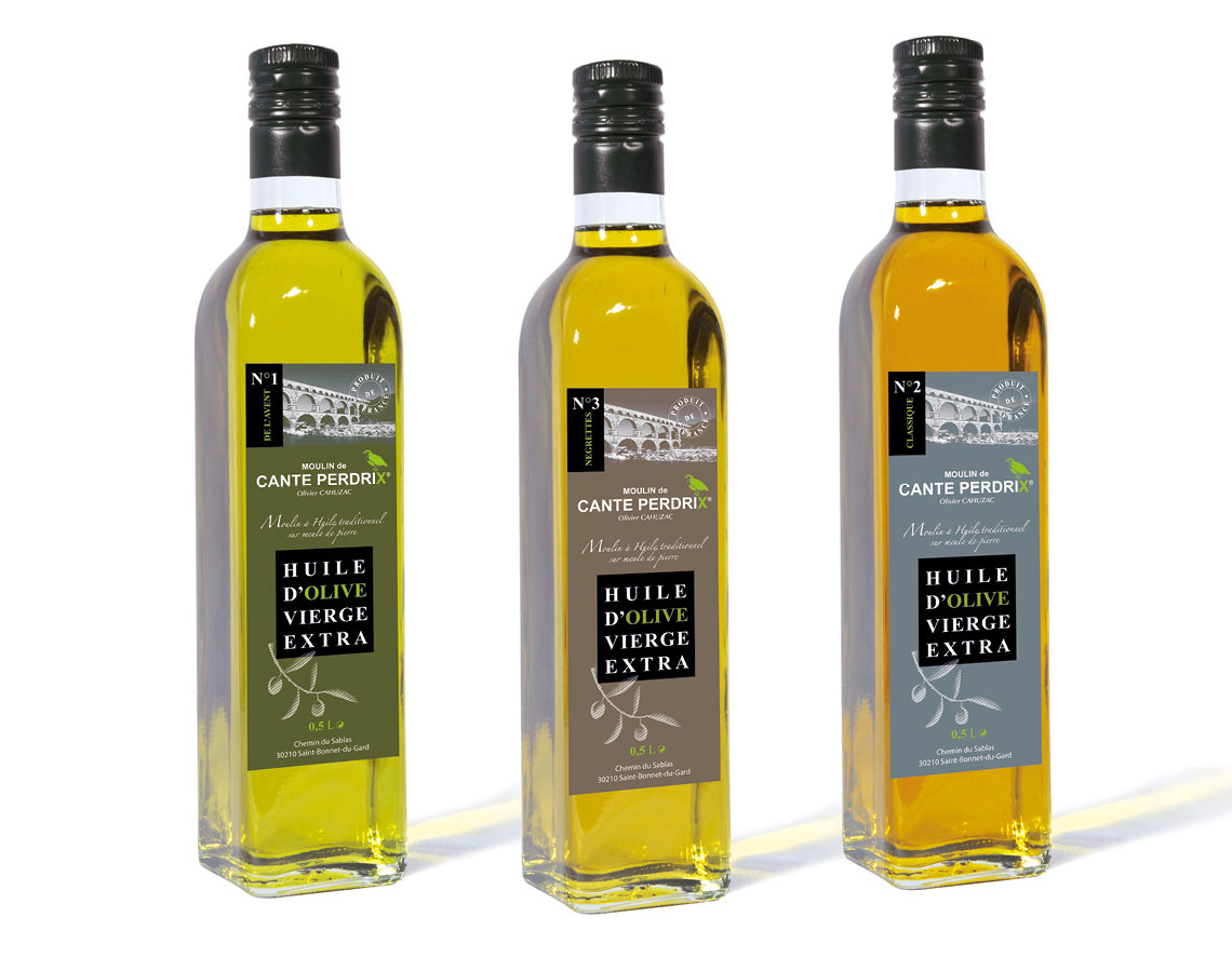 Packshot de bouteille d'huile d'olive